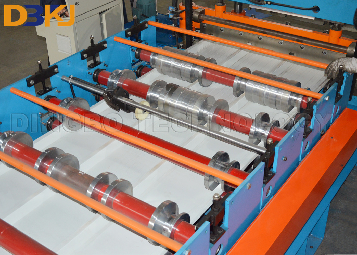 Automatic Span TR4 Roofing Sheet Roll Forming Machine